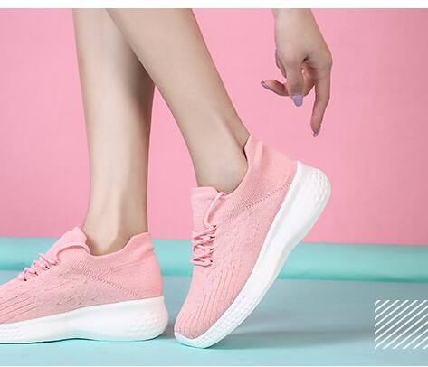Women's soft bottom mesh casual shoes