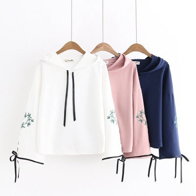 Loose Flared Sleeve Embroidered Hooded Sweatshirt