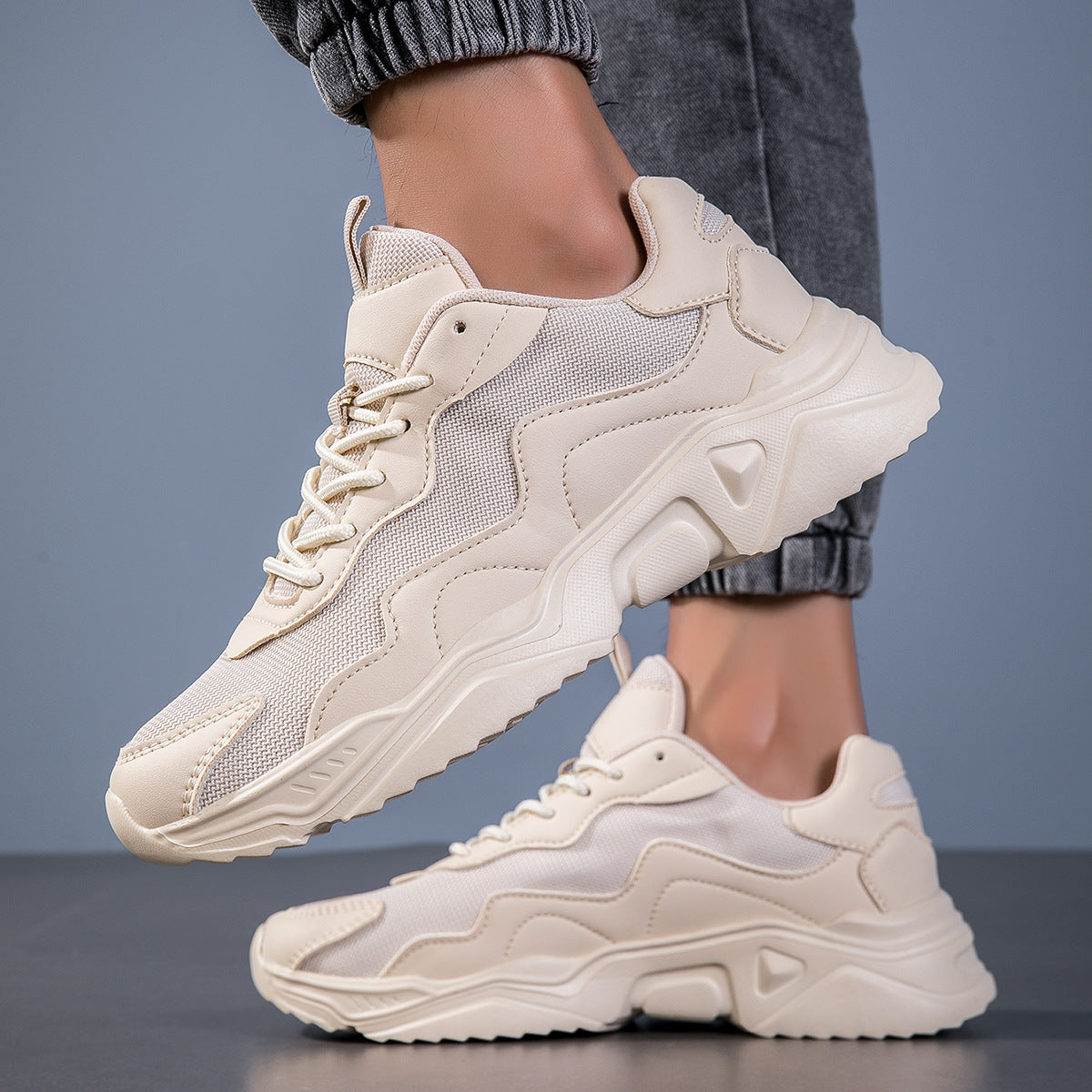 Thick-soled Shock Absorbing Lightweight Casual Sneaker