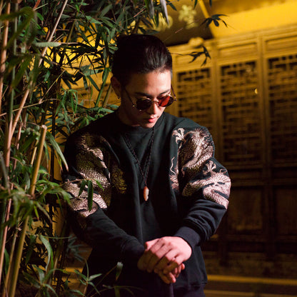 Men's embroidered crew neck sweatshirt with double arms