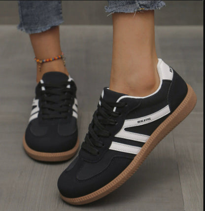 Flat Casual Outdoor Non-slip German Training Shoes Lace-up And No Shoe Box