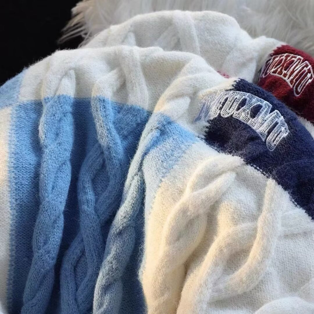 Men's Contrast-Colored Turn-Down Collar Cable-Knit Sweater