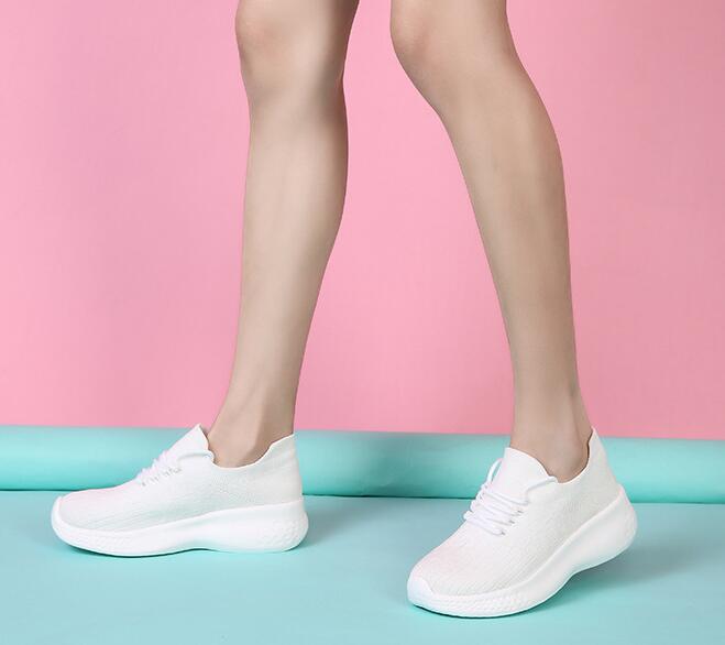 Women's soft bottom mesh casual shoes