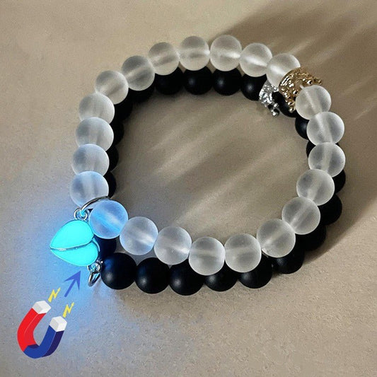 Fashion Jewelry 2pcs Handmade Crown Beaded Charms Bracelet Luminou Heart Glow In The Dark Couple Bracelet For Lover Men Women Fluorescent Gift - Babazayed